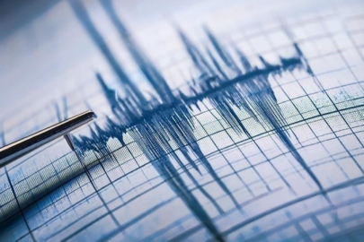 İstanbul'da 6.2 büyüklüğünde şiddetli deprem!