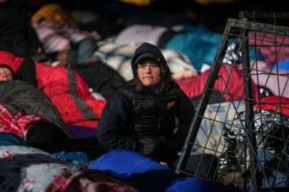 Anzak Koyu'nda "Şafak Ayini" yapıldı