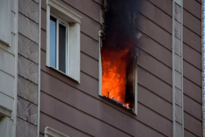 7 katlı binada yangın: Can pazarı yaşandı