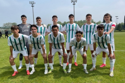 Bursaspor U17 G.Saray'ı deplasmanda devirdi!