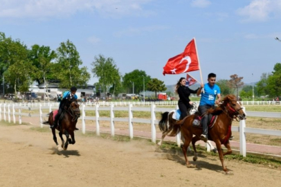 Osmangazi'de geleneksel rahvan at koşusu coşkusu