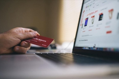 Tüm ülke şokta! Milyonlarca banka kartını çaldılar...