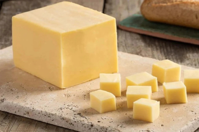 Kaşar peynire sirke damlatın, faydasına şaşırın...