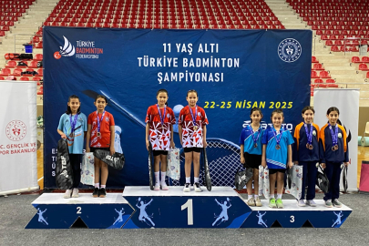 Osmangazi Belediyespor’un genç badmintoncuları göz doldurdu