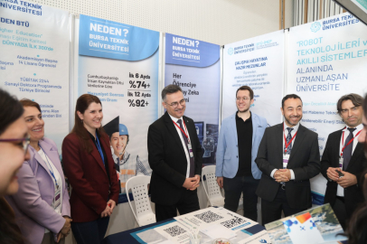 BTÜ Marmara Kariyer Fuarı'nda Büyük İlgi Gördü