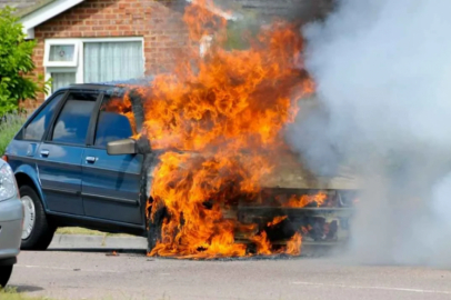 Sıcak havalarda arabanızda sakın bunları bırakmayın!