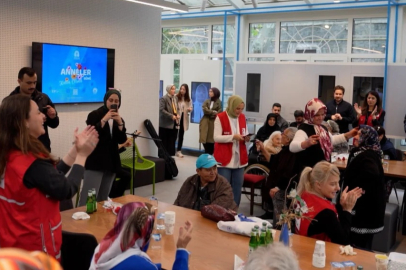 Kızılay İstanbul Kadın Kolları, Darülaceze Sakinleriyle Anneler Gününü Kutladı