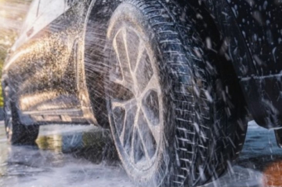 Aracınızı yıkarken dikkat! Zarar veriyor olabilirsiniz!
