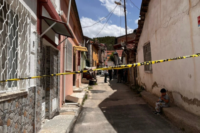 Burdur'da Evde Ağır Koku İhbarına Giden Polis Cesetle Karşılaştı