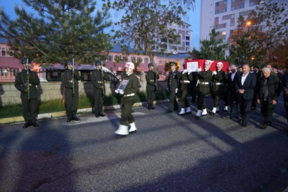 Pençe-Kilit Harekatı Bölgesinde Şehit Olan Uzman Çavuş Mesut Karadağ'ın Naaşı Muş'a Getirildi