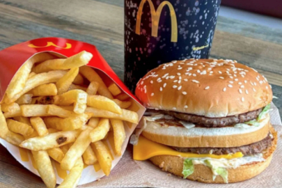 Fast food zincirinden flaş karar! 21 yaşından küçükler giremeyecek!