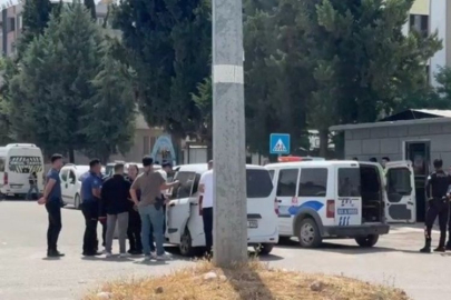 Adliye önü karıştı: Yaralılar var