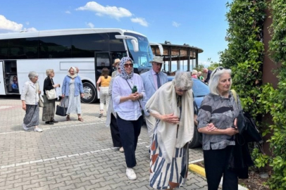 Bursa'da 4 saat süren ayin! 10 farklı ülkeden geldiler...