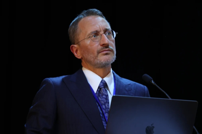 Fahrettin Altun: Dezenformasyonun en yaygın türlerinden biri manipülasyondur