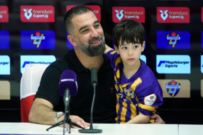 Arda Turan: Önümüzde Yurt Dışından 4 Teklif Var