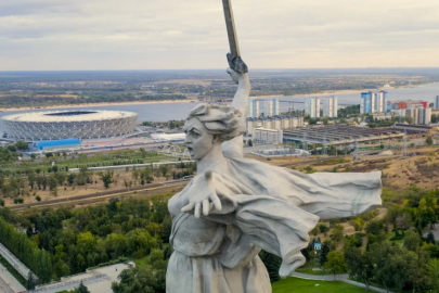 Sovyet mirası ünlü heykelin içinden ceset çıktı!