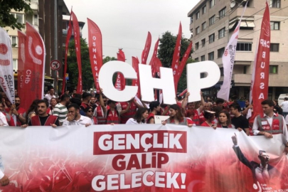 CHP Bursa gençliğinden yürüyüş!