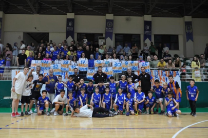 Yeşim Spor U10 Takımı Bursa şampiyonu oldu