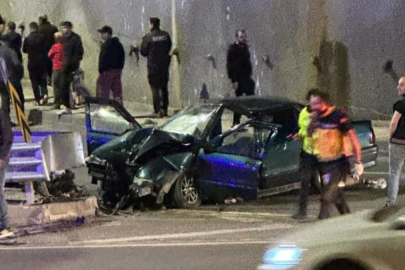 Zonguldak'ta otomobil refüje çarptı: 4 yaralı