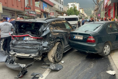 Kepçe araçları biçti!