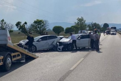 Bursa'da trafik kazasında ölümden döndüler