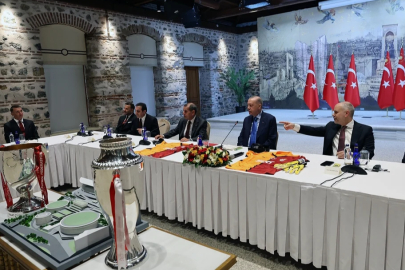 Cumhurbaşkanı Erdoğan, şampiyon Galatasaray'ı kabul etti