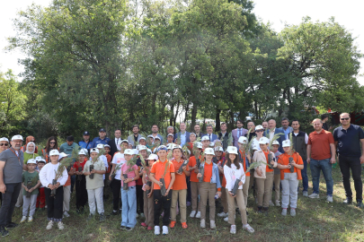 İnegöl’de Çevre Haftasında 150 Fidan Toprakla Buluştu