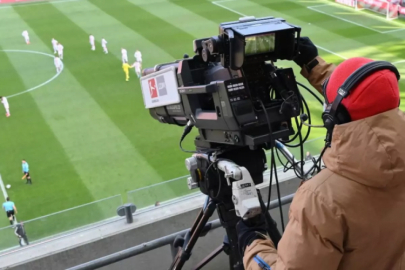 Futbolseverler müjde! Bütün dünyanın merakla beklediği maç şifresiz kanalda