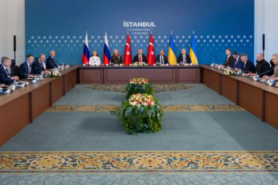 Rusya-Ukrayna barış için İstanbul'da! Görüşme 1 saat sürdü