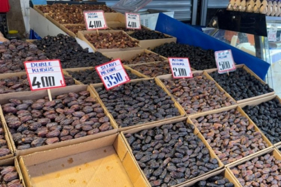 Bursa'da hurma satışları esnafı üzdü