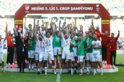 Bursaspor'da kombine satışları tam gaz! Tribünün büyük bölümü tamamen tükendi...