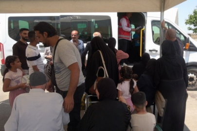 Suriyeli sığınmacıların geri dönüş yolculuğu bayramın ikinci gününde de sürüyor