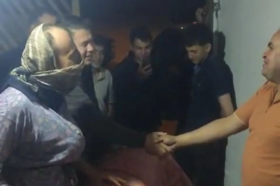 Bolu'da bayram geleneği: Deve kostümüyle para topluyorlar