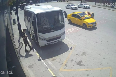 Elazığ'da taksi alev aldı: Sürücü son anda kurtuldu