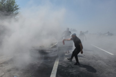 Otomobil alev alev yandı! Aracın sahibi büyük üzüntü yaşadı