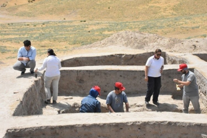 Türk arkeologlar geçmişin derinliklerine iniyor
