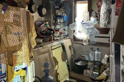 Aydın'da çöp ev vakası! 4 kamyon çöp çıktı