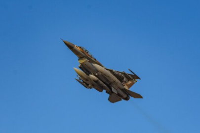 İran ordusu: 2 İsrail uçağı düşürüldü