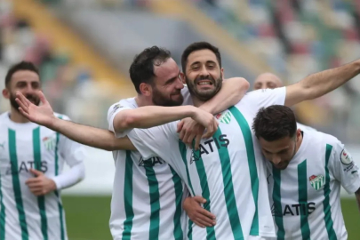 Bursaspor'da Tahir Babaoğlu ile yollar ayrıldı