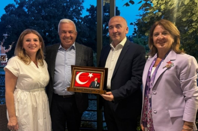 Başkan Şadi Özdemir Peja'nın Kurtuluş Günü törenlerine katıldı