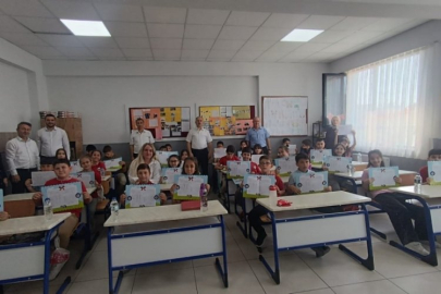 Orhangazi Kaymakamı öğrencilerin karne heyecanına ortak oldu!