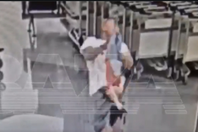 18 aylık bebeği yere fırlatıp komaya soktu