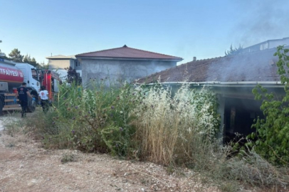 Bursa'da metruk binada çıkan yangın panik yarattı!