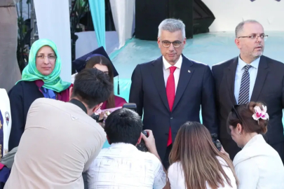 Sağlık Bilimleri Üniversitesi Mezuniyet Töreni'nde Duygu Dolu Anlar