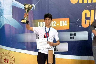 Van'ın İlk Milli Eskrim Sporcusu: Suer Bulut Aras Saydut