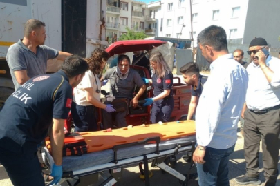 Bursa'da elektrikli motosiklet tır dorsesine çarptı: 1 yaralı