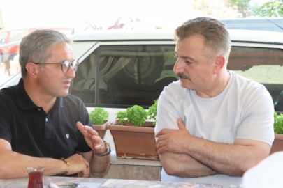 A Parti İl Başkanı Fikret Aslan İsmetiye'de yangına müdahale etti