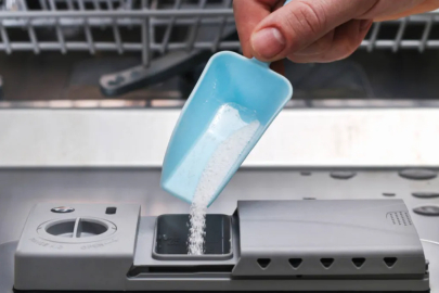 Bulaşık makinesinin kokusu nasıl giderilir? İşte pratik çözümler