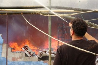 Mobilya atölyesi yangınında faciadan dönüldü!