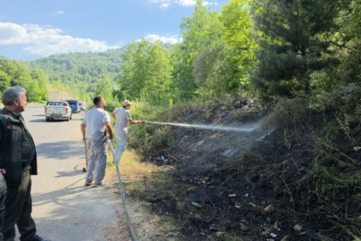 Bursa İnegöl'de çalılık alanda çıkan yangın söndürüldü